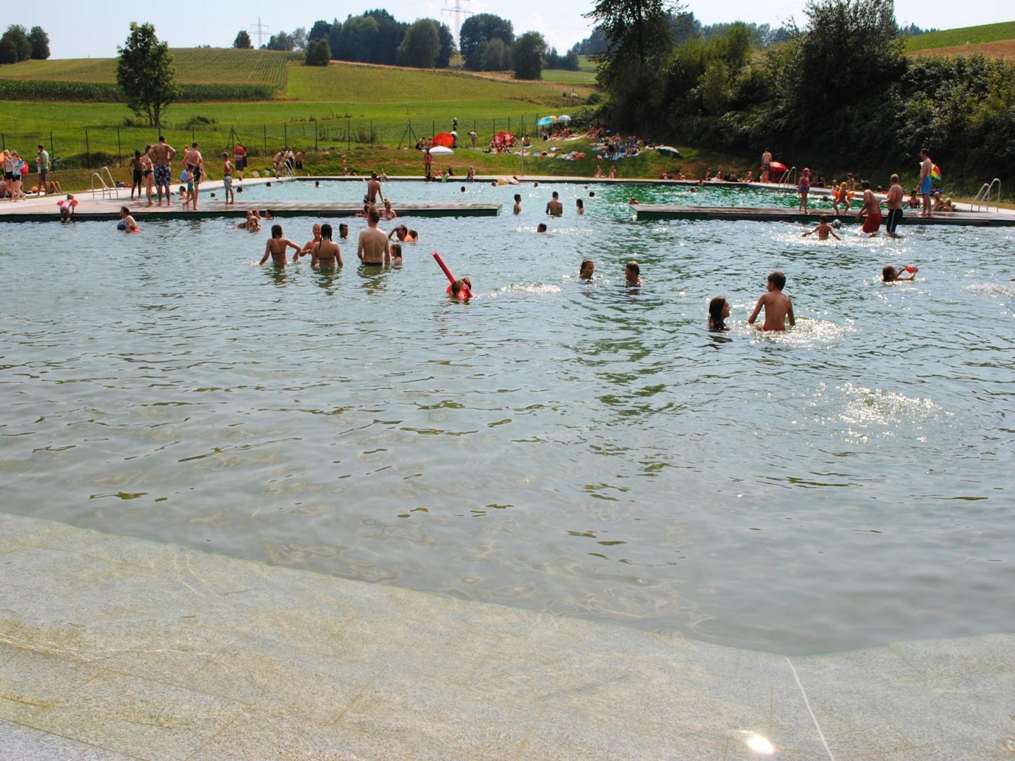 Cozy Apartment In Ruhmannsfelden With Swimming Pool Achslach Exteriér fotografie